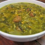 طريقة عمل شوربة ورق العنب