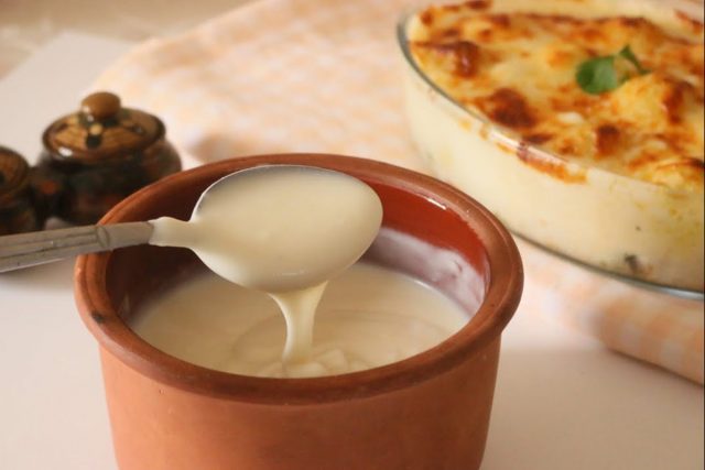 طريقة عمل البشاميل بالجبن والقشطه