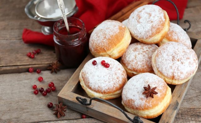 طريقة عمل دوناتس محشي بالشوكولاتة