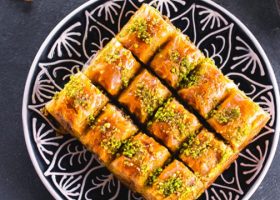 طريقة عمل بقلاوة كذابة