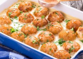 طريقة عمل كرات الدجاج بالفرن للرجيم