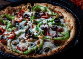 طريقة عمل البيتزا على البوتجاز