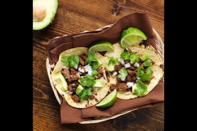 طريقة عمل ساندويش الستيك بالسمسم والليمون