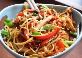 طريقة عمل أندومي فاهيتا الدجاج