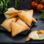 طريقة عمل عجينة السمبوسة بالنشا