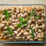 طريقة عمل فاصوليا بيضاء بالزيت