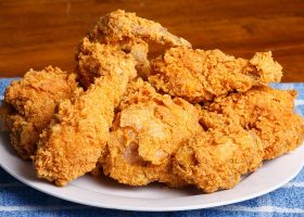 طريقة عمل دجاج متبل ومقلي