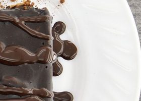 طريقة عمل حلى الفول السوداني والبسكوت