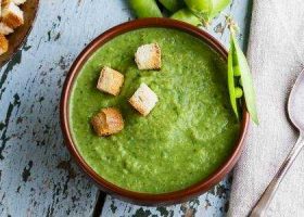 طريقة عمل شوربة البازلاء بالخضار