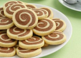 طريقة عمل رولات البسكويت بالنوتيلا