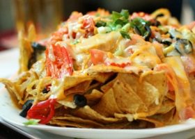 طريقة عمل ناتشوز للأطفال