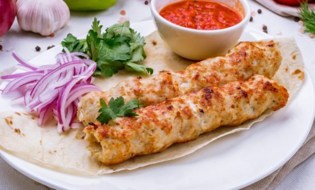 طريقة عمل كباب الدجاج المشوي