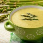 طريقة عمل شوربة الهليون دايت