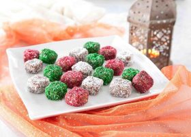 طريقة عمل حلا التمرية بالمكسرات