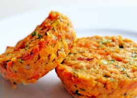 طريقة عمل كب كيك مالح بالخضار