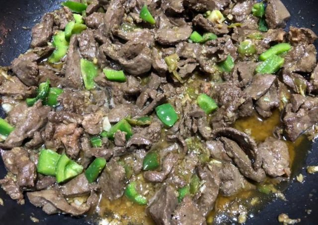 طريقة عمل الكبدة الإسكندراني الحارة