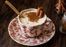 طريقة عمل السحلب بالكاسترد