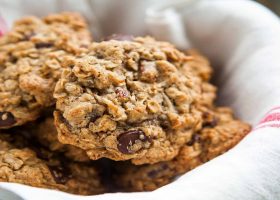 طريقة عمل كوكيز الموز بالجوز الصحي