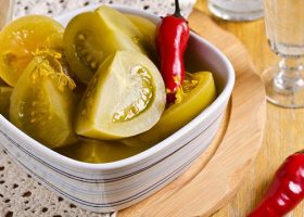 طريقة عمل مخلل طماطم