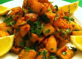 طريقة عمل بطاطا حارة مع الكزبرة