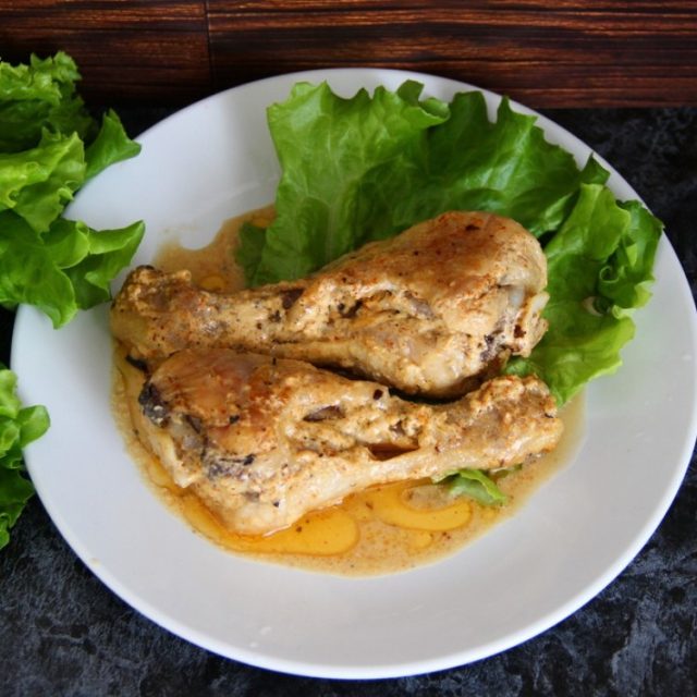 طريقة عمل أفخاذ الدجاج بالكريمة والثوم