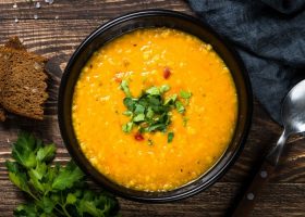 طريقة عمل شوربة الهريس والجزر