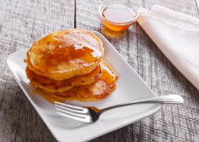 طريقة عمل بان كيك بالعسل