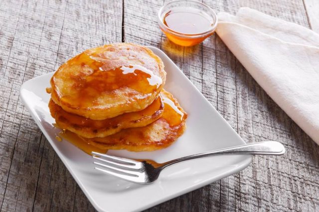 طريقة عمل بان كيك بالعسل