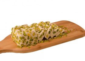 طريقة عمل حلاوة طحينية بالفستق