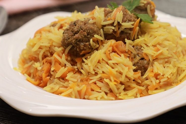 طريقة عمل أرز بالكاري مع كرات اللحم