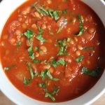 طريقة عمل شوربة العدس البني بالطماطم