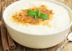 طريقة عمل الأرز بالحليب والقرفة
