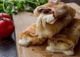 طريقة عمل لفائف البسطرمة