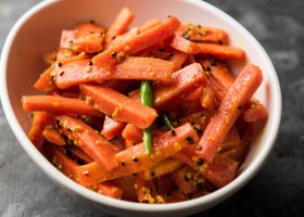 طريقة عمل مخلل الجزر بالحبة السوداء