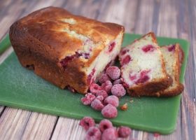 طريقة عمل كيكة التوت الأحمر