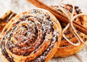 طريقة عمل سينابون بالشوكولاتة