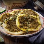 طريقة عمل مناقيش سهلة بالزعتر