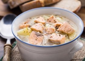 طريقة عمل يخنة السمك