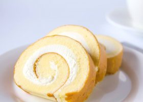 طريقة عمل سويسرول بالفانيلا