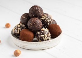 طريقة عمل حلى التمر بالبسكويت