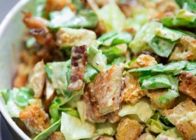 طريقة عمل سلطة خس امريكي