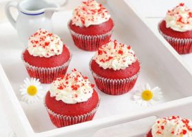 طريقة عمل رد فيلفيت كب كيك