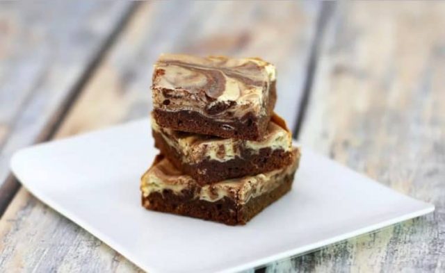 طريقة عمل براونيز بالجبن الكريمي