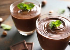 طريقة عمل بودينج الشوكولاتة بالأفوكادو للرجيم