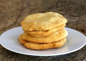 طريقة عمل الخبز المقلي