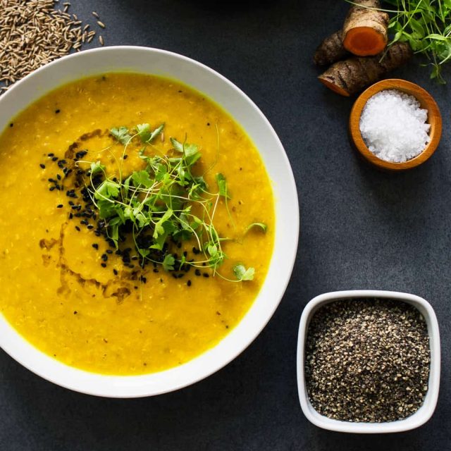 طريقة عمل شوربة العدس للدايت