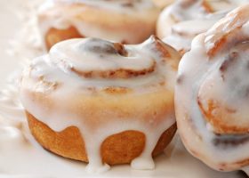 طريقة عمل صلصة السينابون