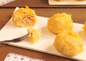 طريقة عمل كبة بطاطس بالتونة