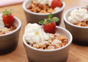 طريقة عمل كرامبل التفاح بدون بيض