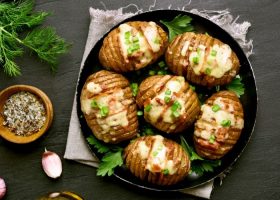 طريقة عمل بطاطس بالجبن